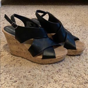 Black Wedges